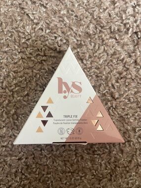 LYS Beauty Triple Fix Translucent Loose Setting Powder